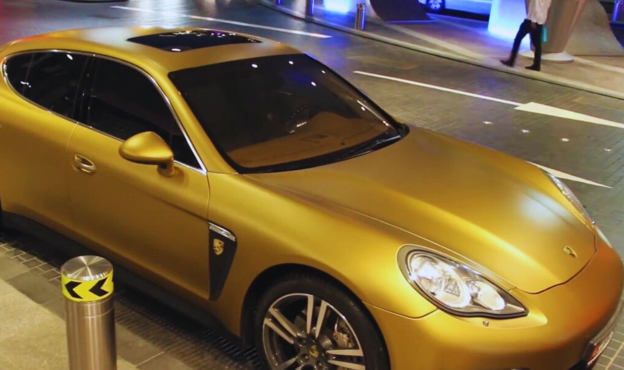 Gold Porsche Panamera Turbo