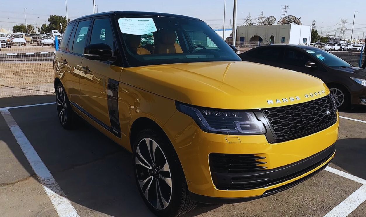 Gold Range Rover SVAutobiography