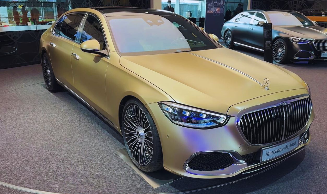 Maybach S650 In Gold