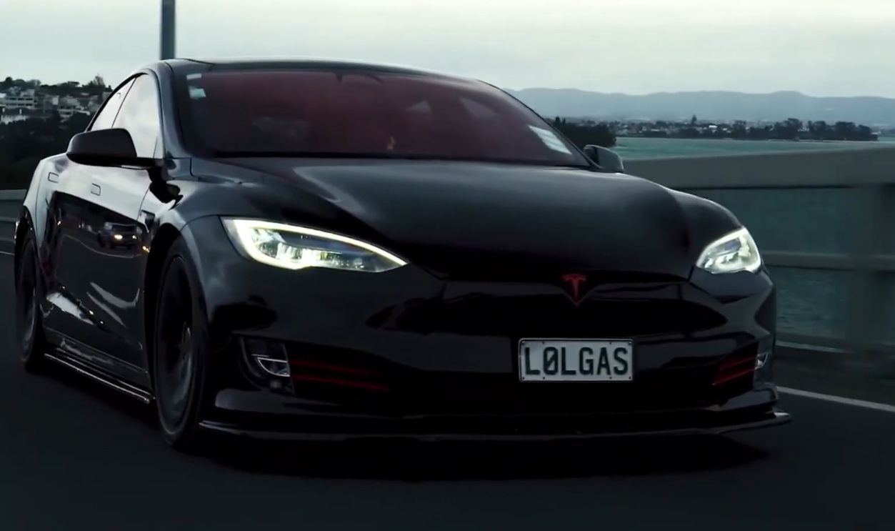 Tesla Model S Performance