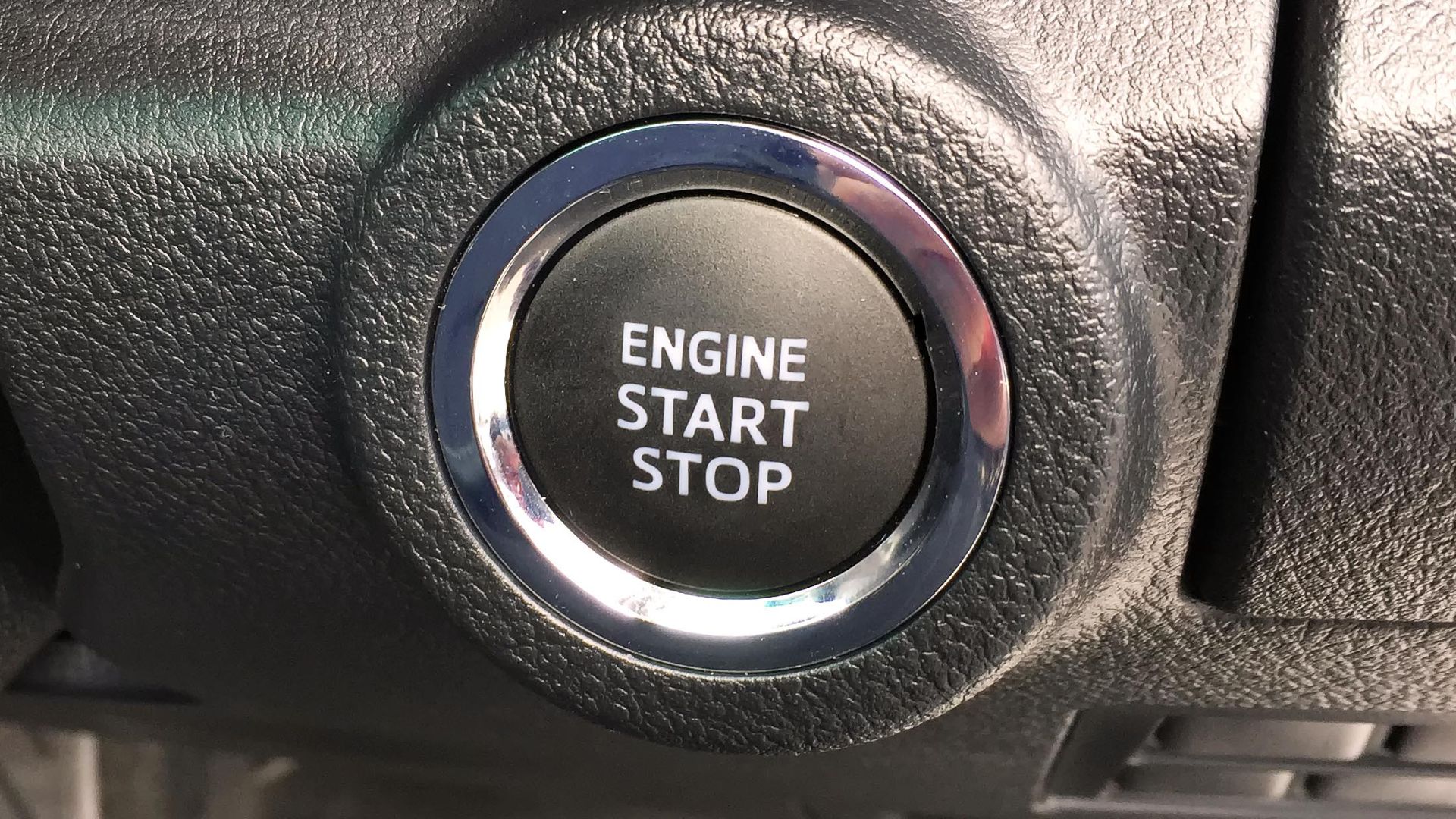 File:Toyota HiLux Engine Start-Stop Button.jpg