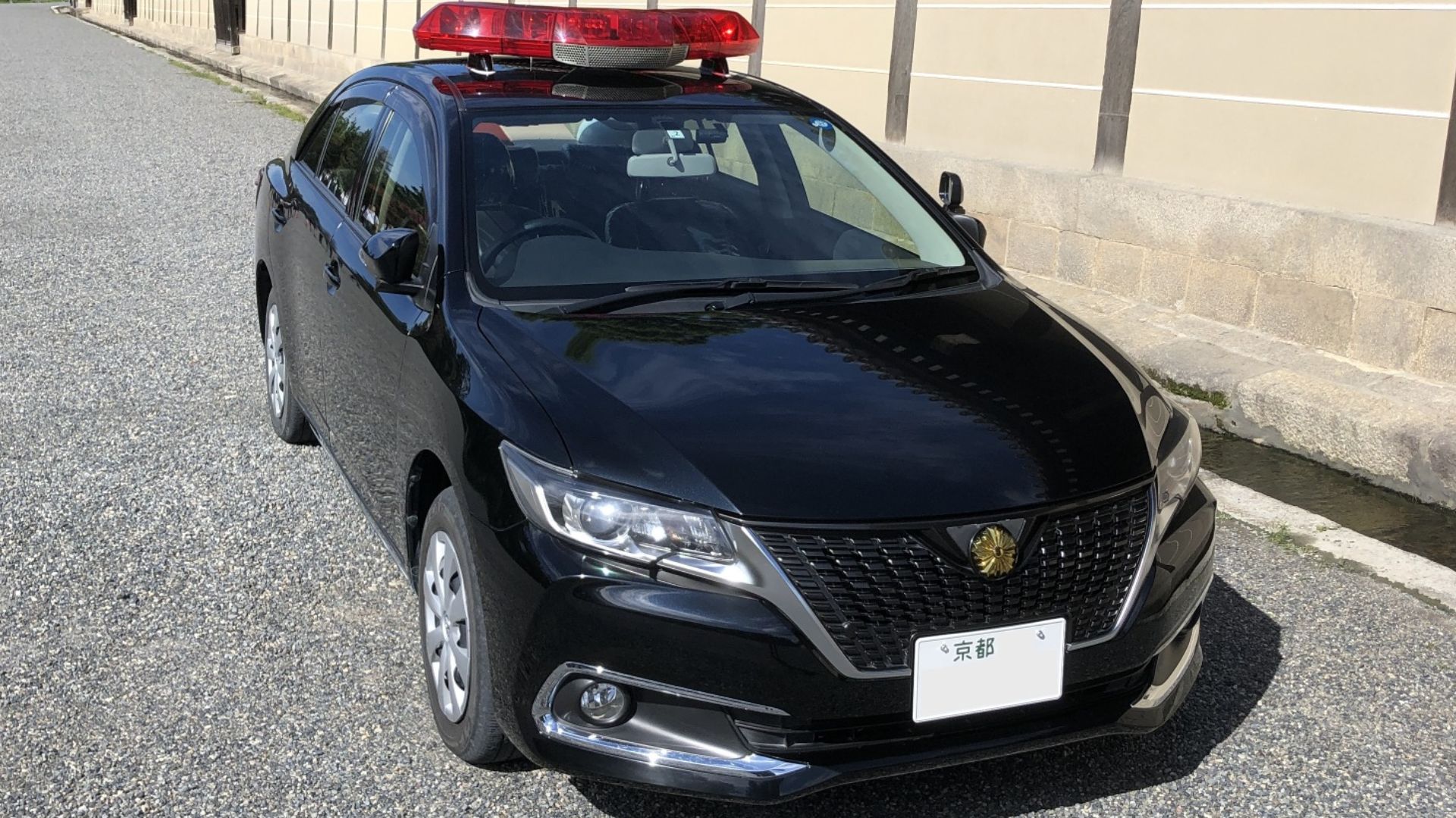 File:Japanese Imperial Guard car in the Kyoto Imperial Palace.jpg