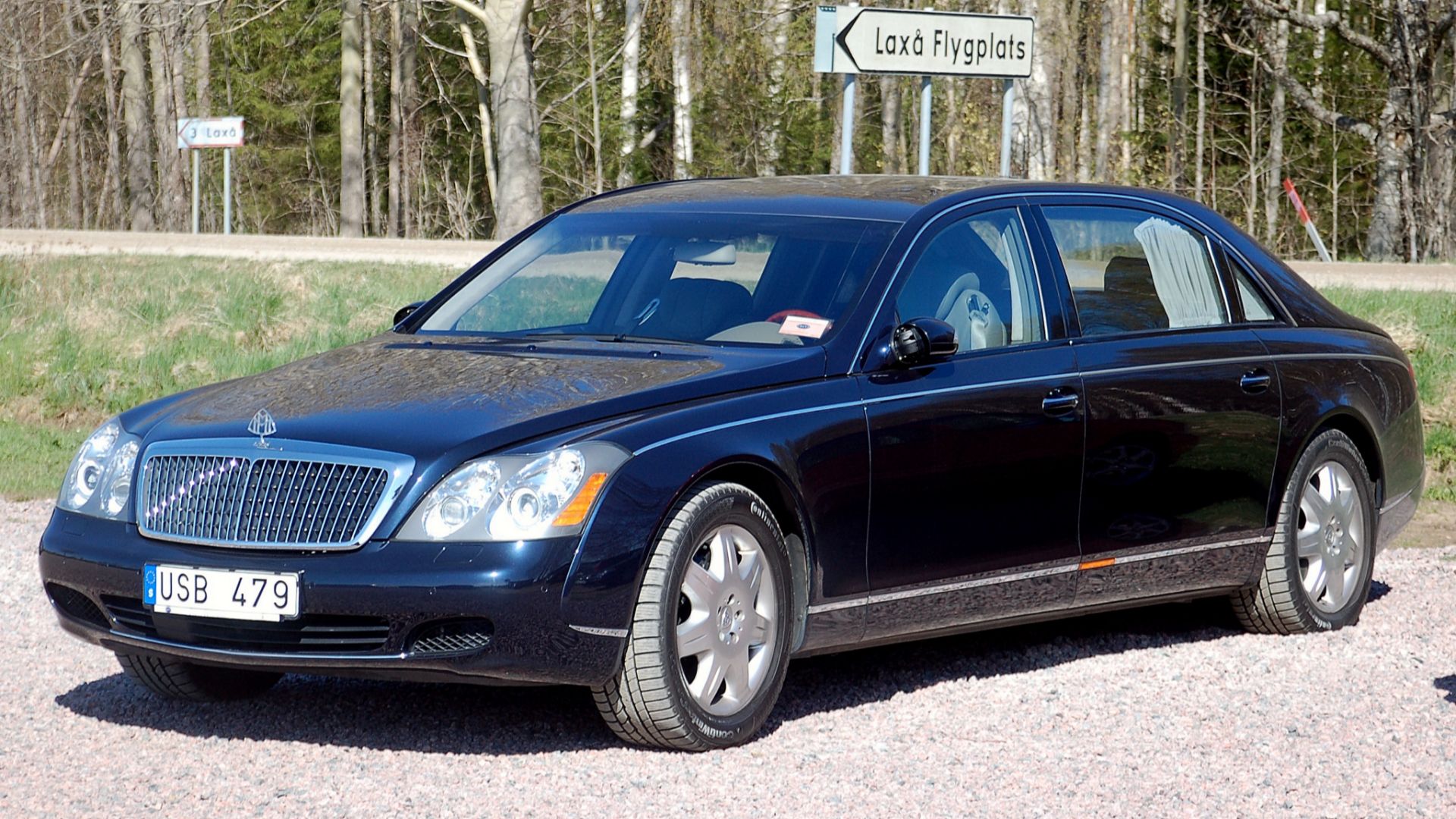 File:MAYBACH 62 2004.JPG