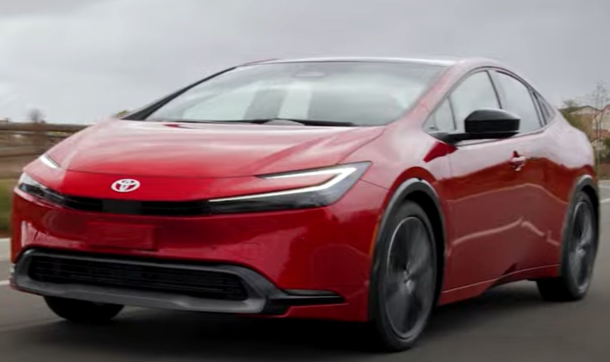 2025 Toyota Prius L ($29,485)