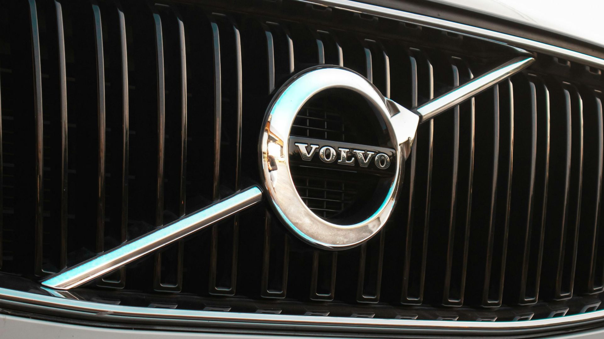 AMBADY KOLAZHIKKARAN