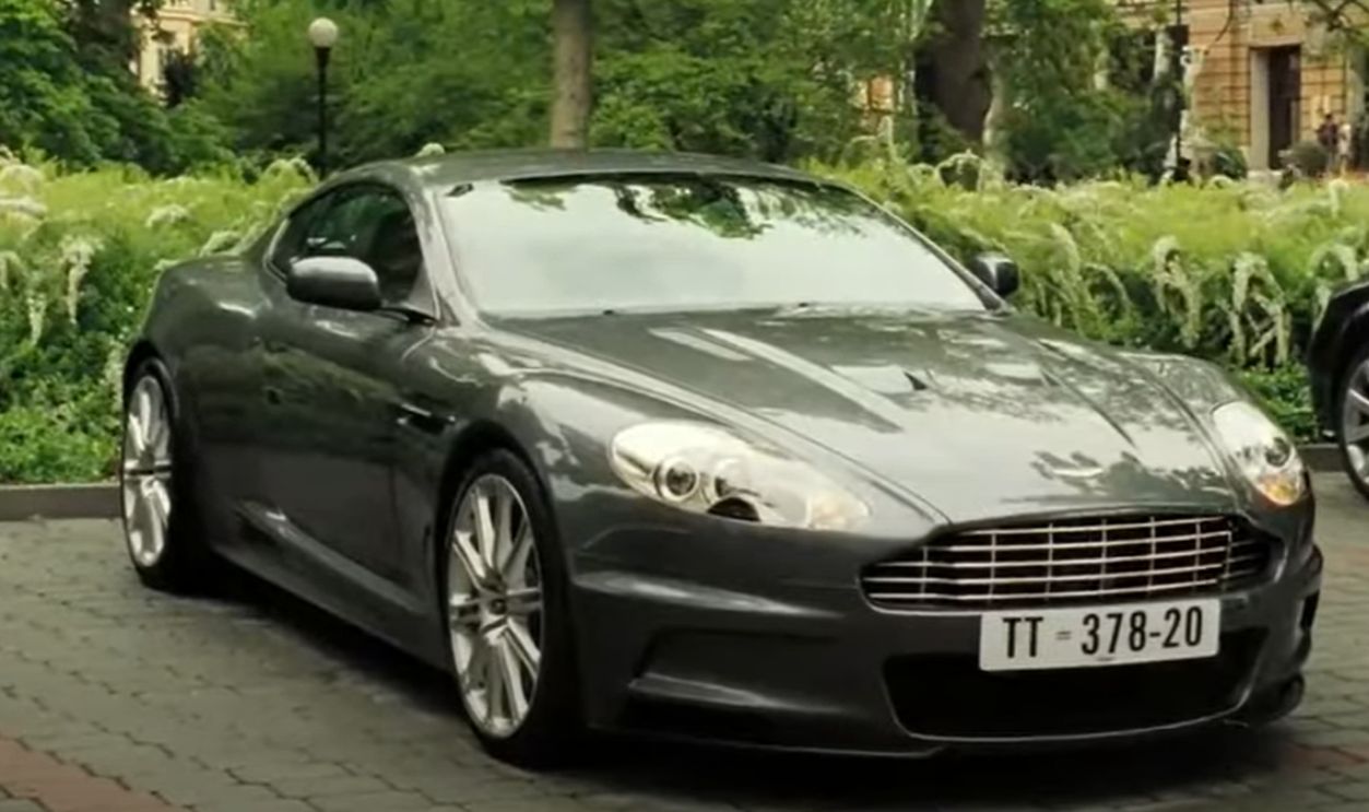 Aston Martin DBS V12 