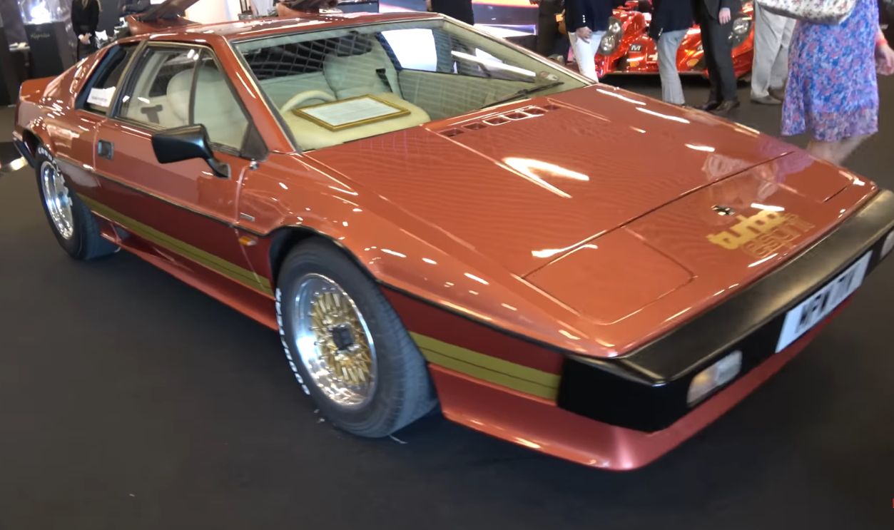 Lotus Esprit Turbo 
