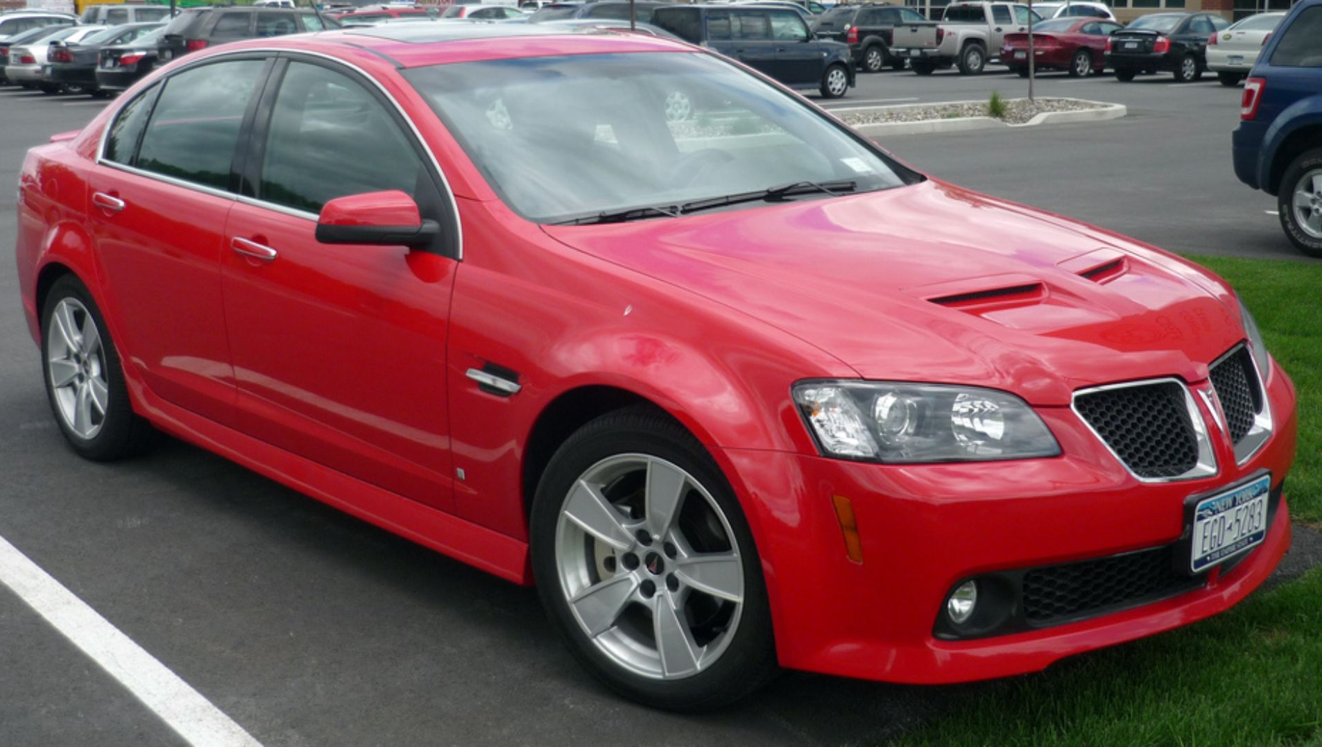 File:2008 Pontiac G8 GT sedan 01.jpg