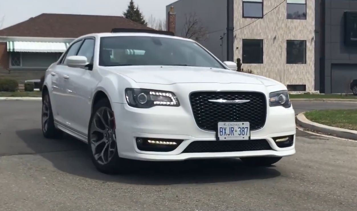 Chrysler 300S V6 