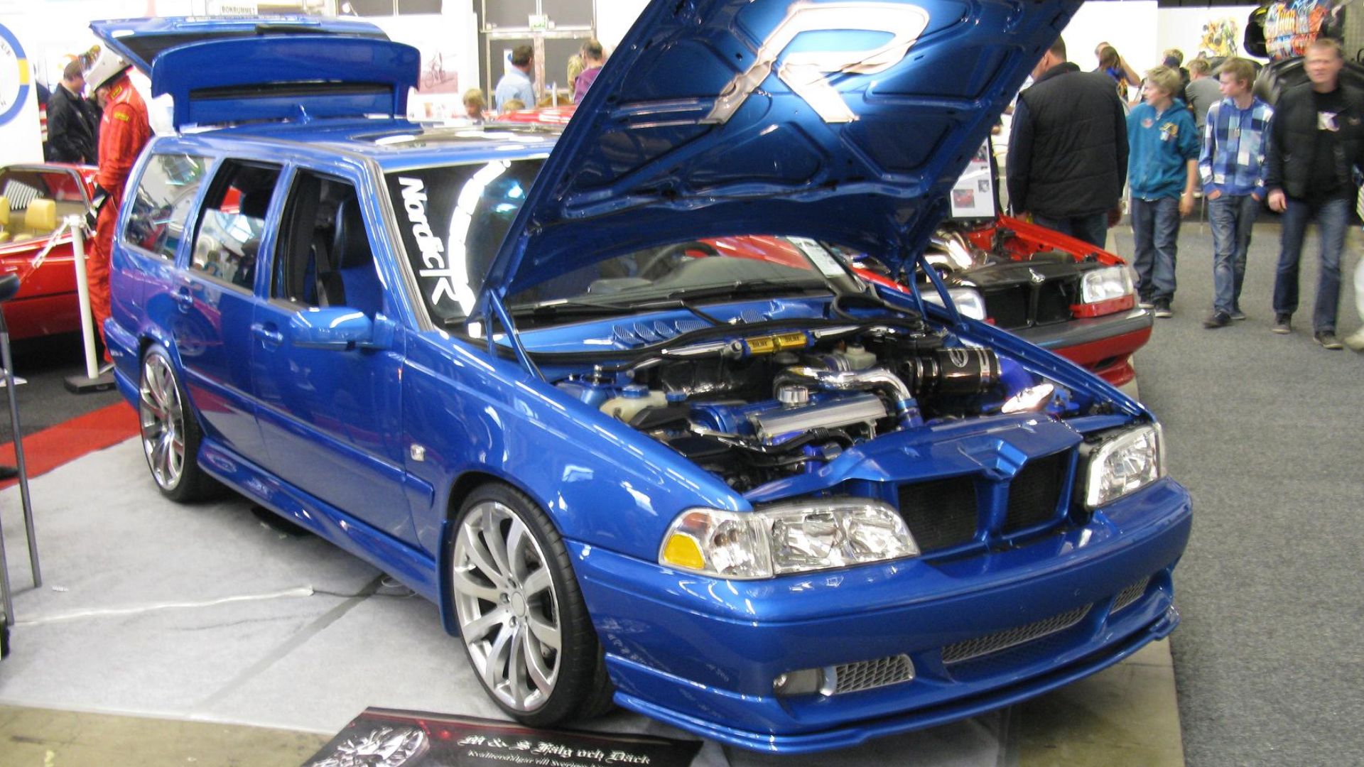 File:Volvo V70 R (4550525575).jpg