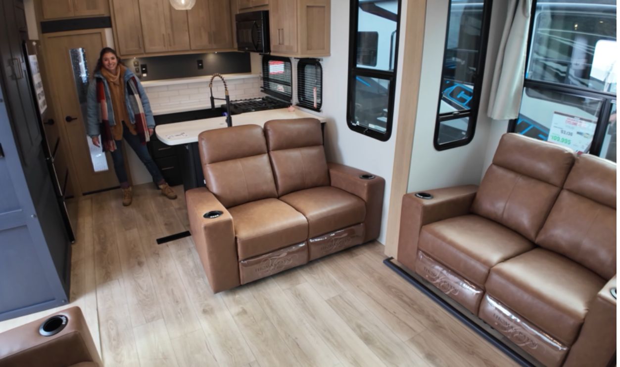 Heartland Cyclone 4006