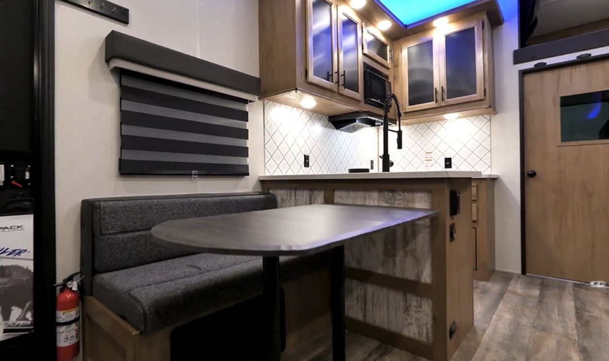 Forest River Cherokee Wolf Pack 365PACK16