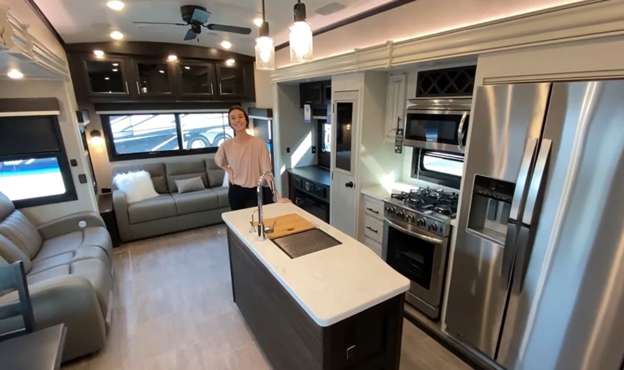 Jayco North Point 377RLBH