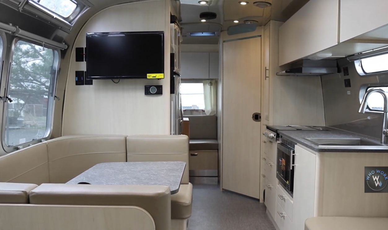 Airstream Flying Cloud 30FB Office