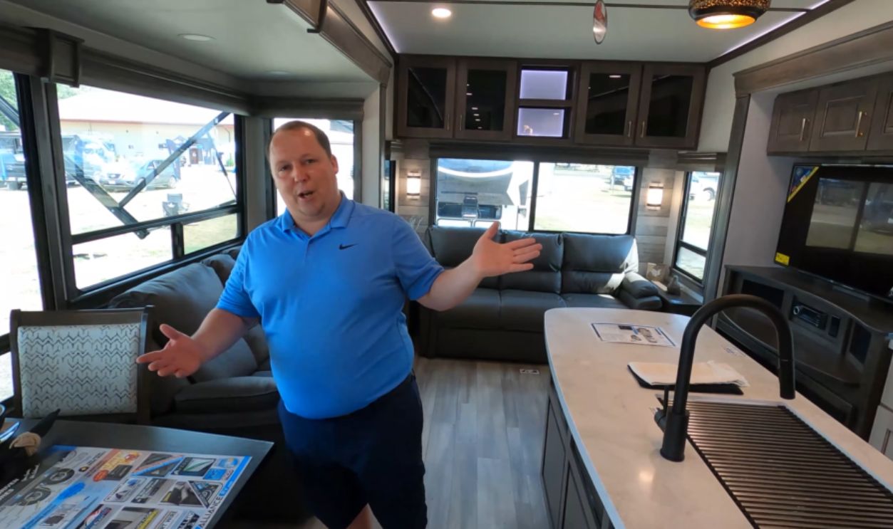 Alliance Paradigm 390MP