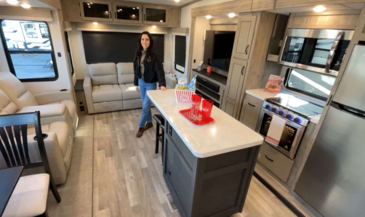 Coachmen Chaparral 360IBL