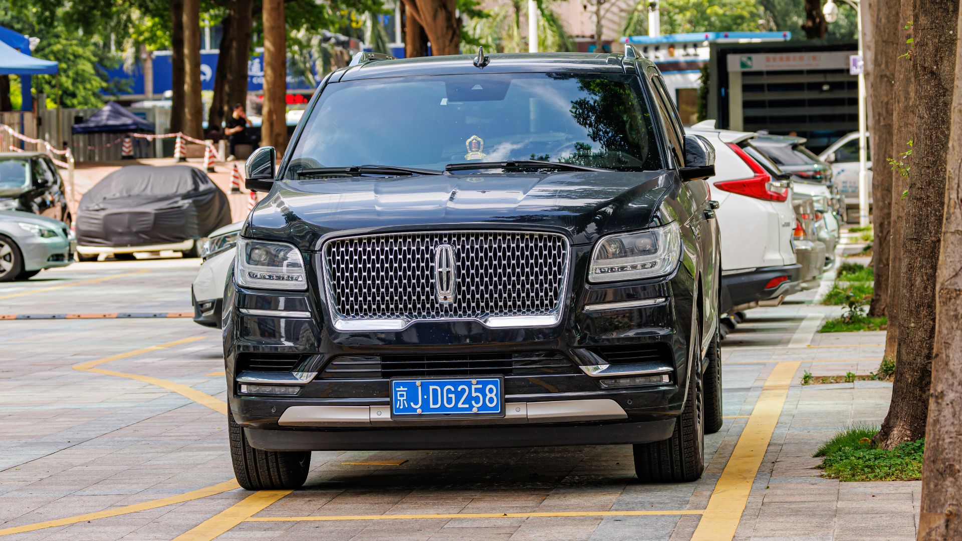 File:LINCOLN NAVIGATOR FOURTH GENERATION China.jpg