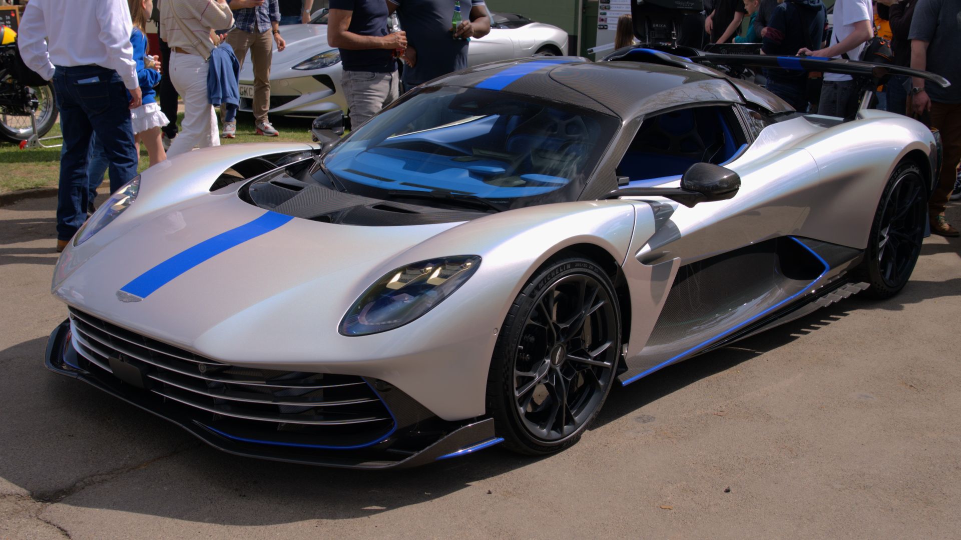 File:Aston Martin Valhalla BS A25.jpg