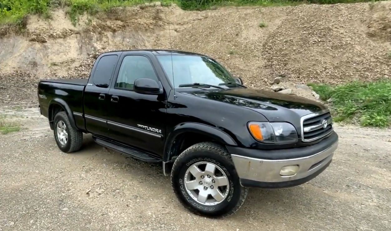 Toyota Tundra (First Gen)