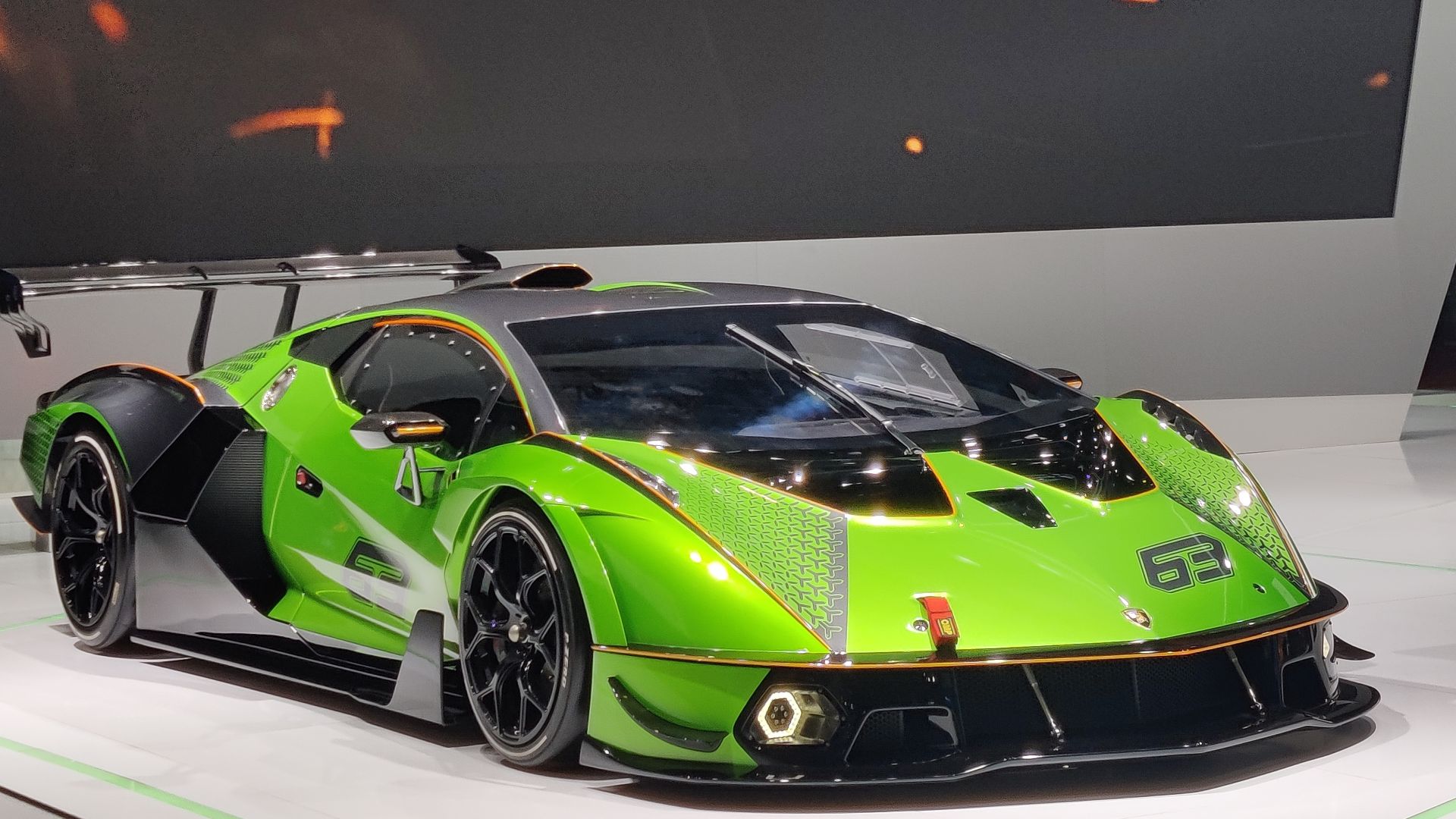 File:Lamborghini Essenza SCV12 001.jpg