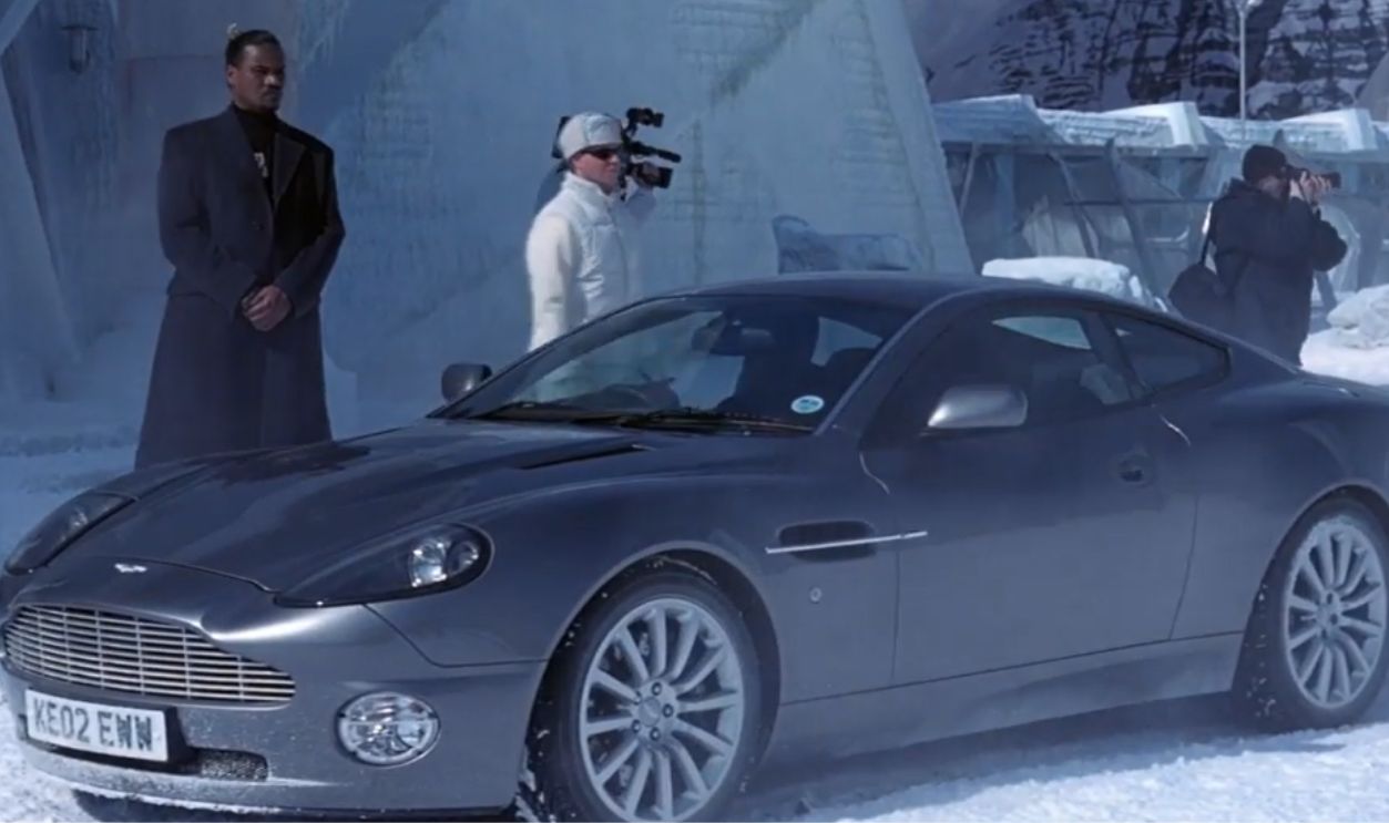 V12 Vanquish (2001–2007)