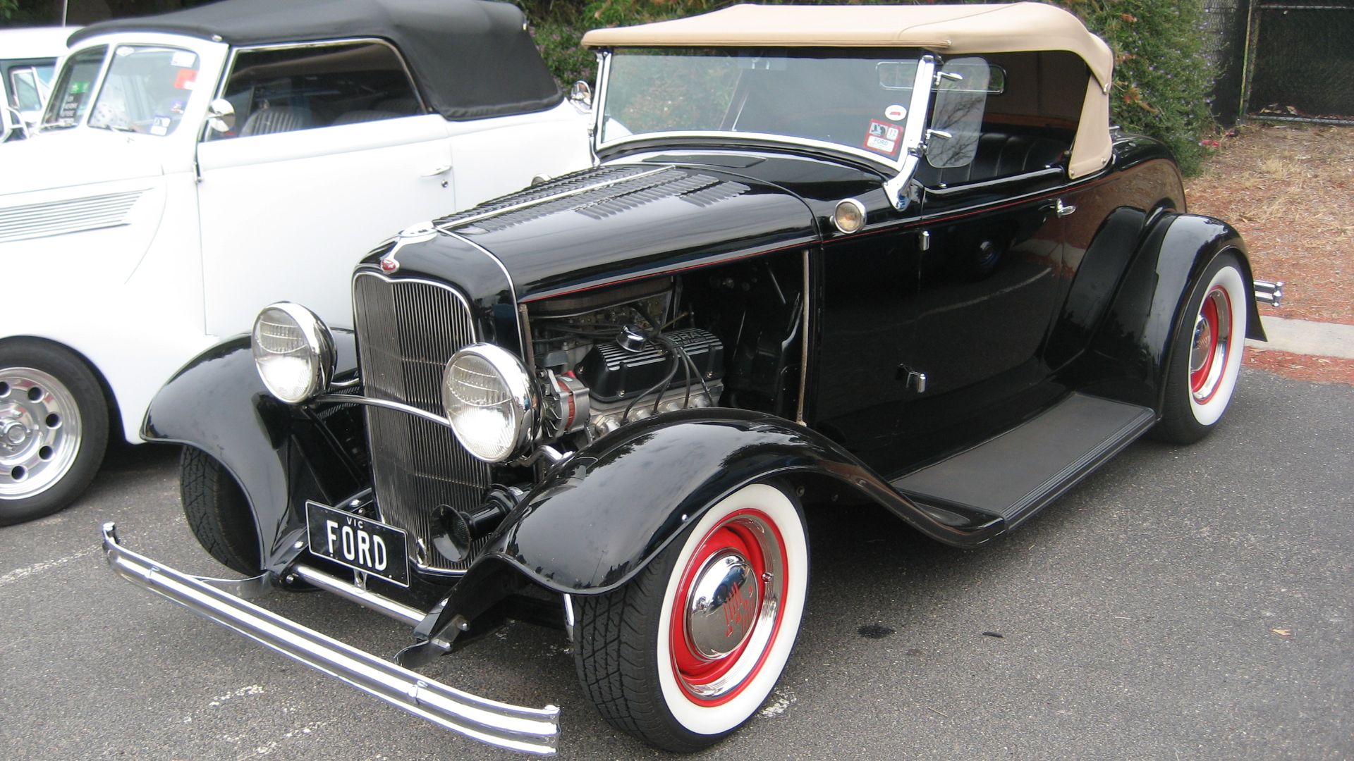 File:1932 Ford Model B Roadster.jpg