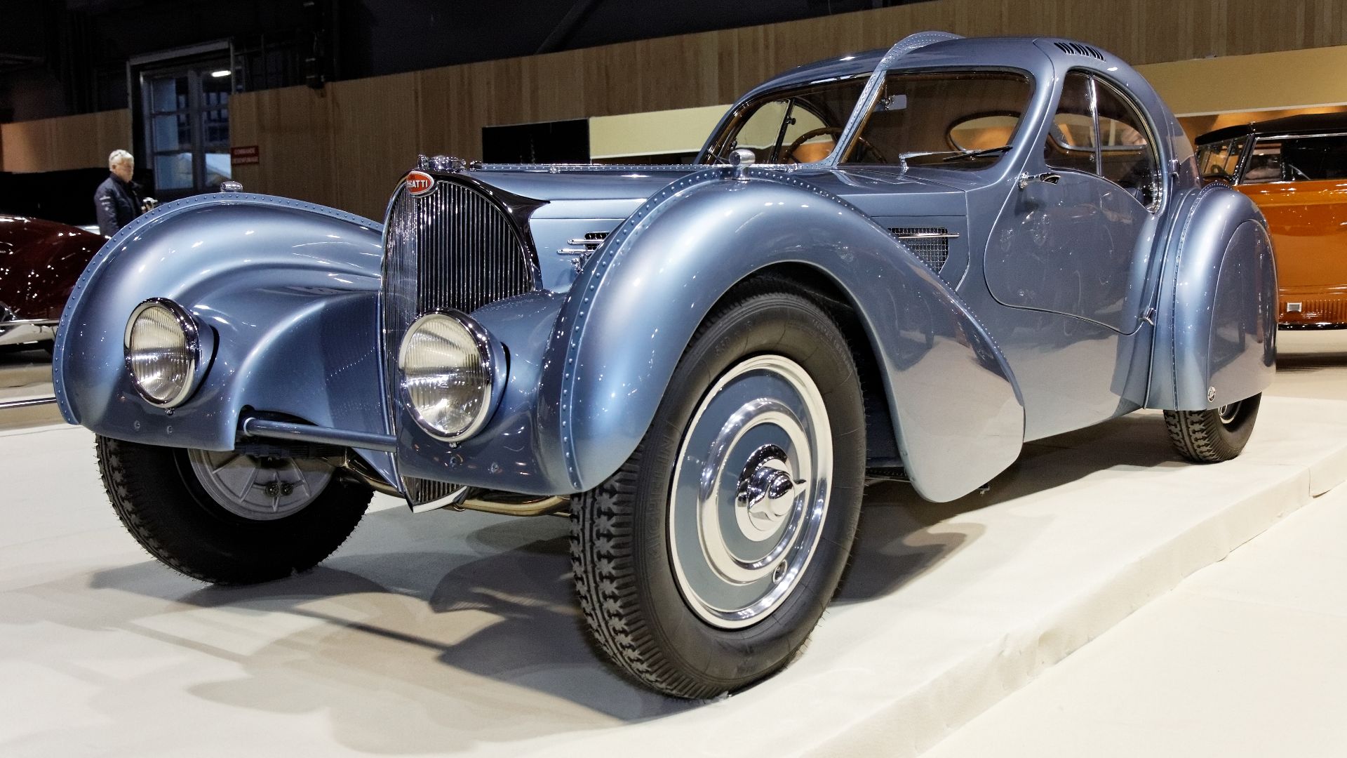 File:Paris - Retromobile 2012 - Bugatti type 57SC Atlantic - 1936 - 002.jpg