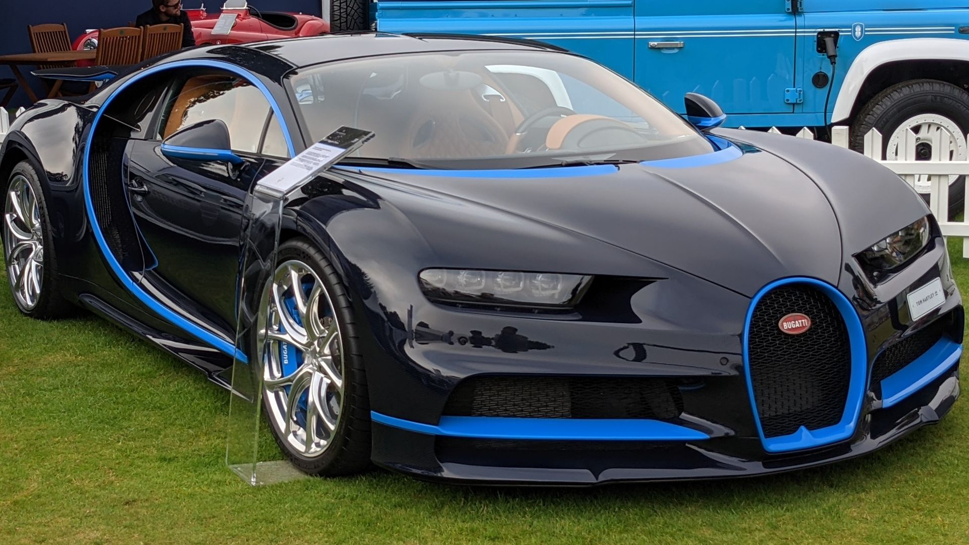 File:2017 Bugatti Chiron.jpg