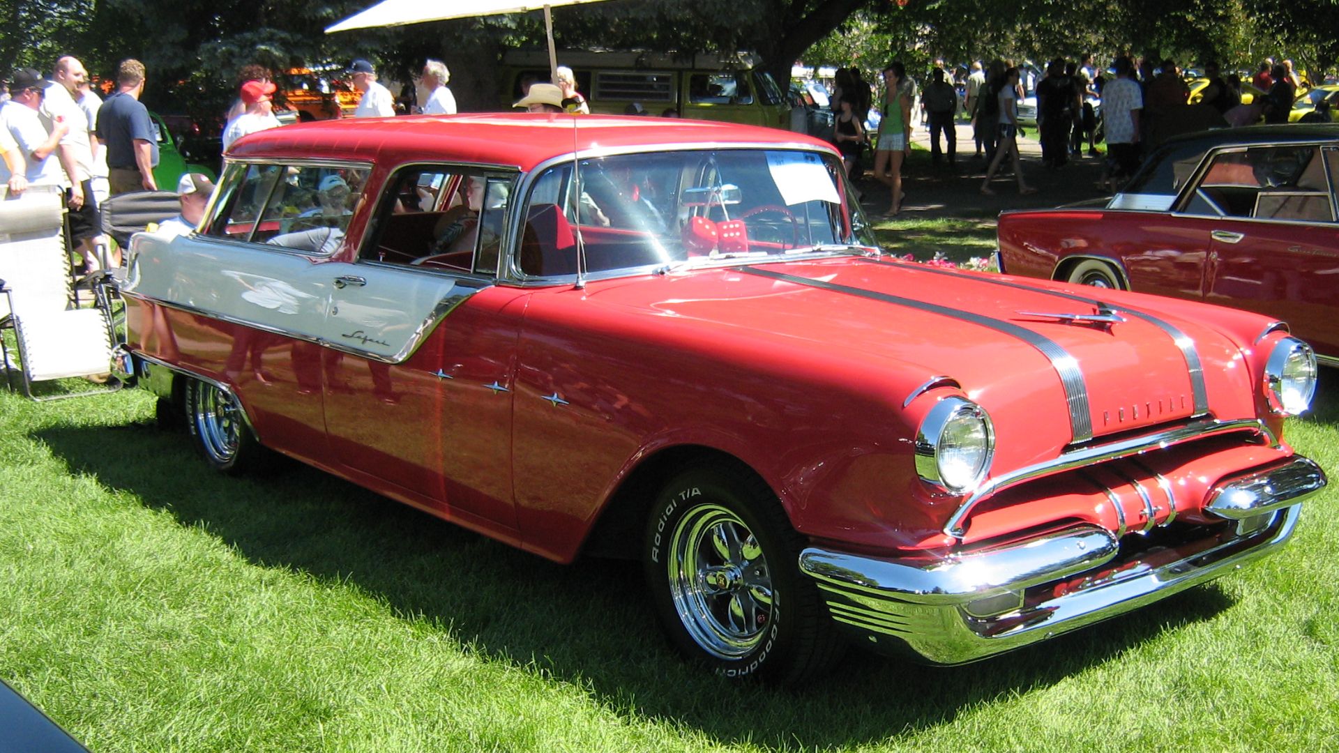 File:1955 Pontiac Safari (2670061902).jpg