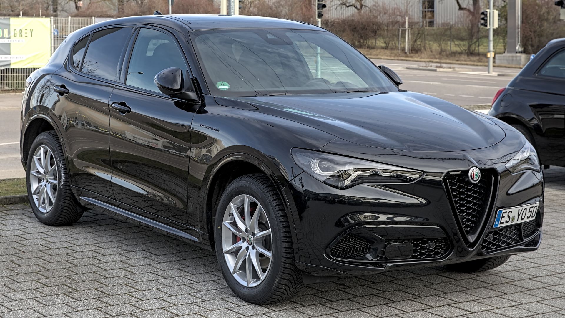 File:Alfa Romeo Stelvio (2023) 1X7A1915.jpg