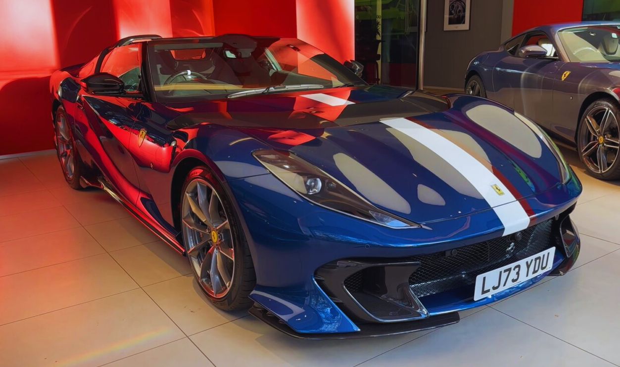 Ferrari 812 Competizione