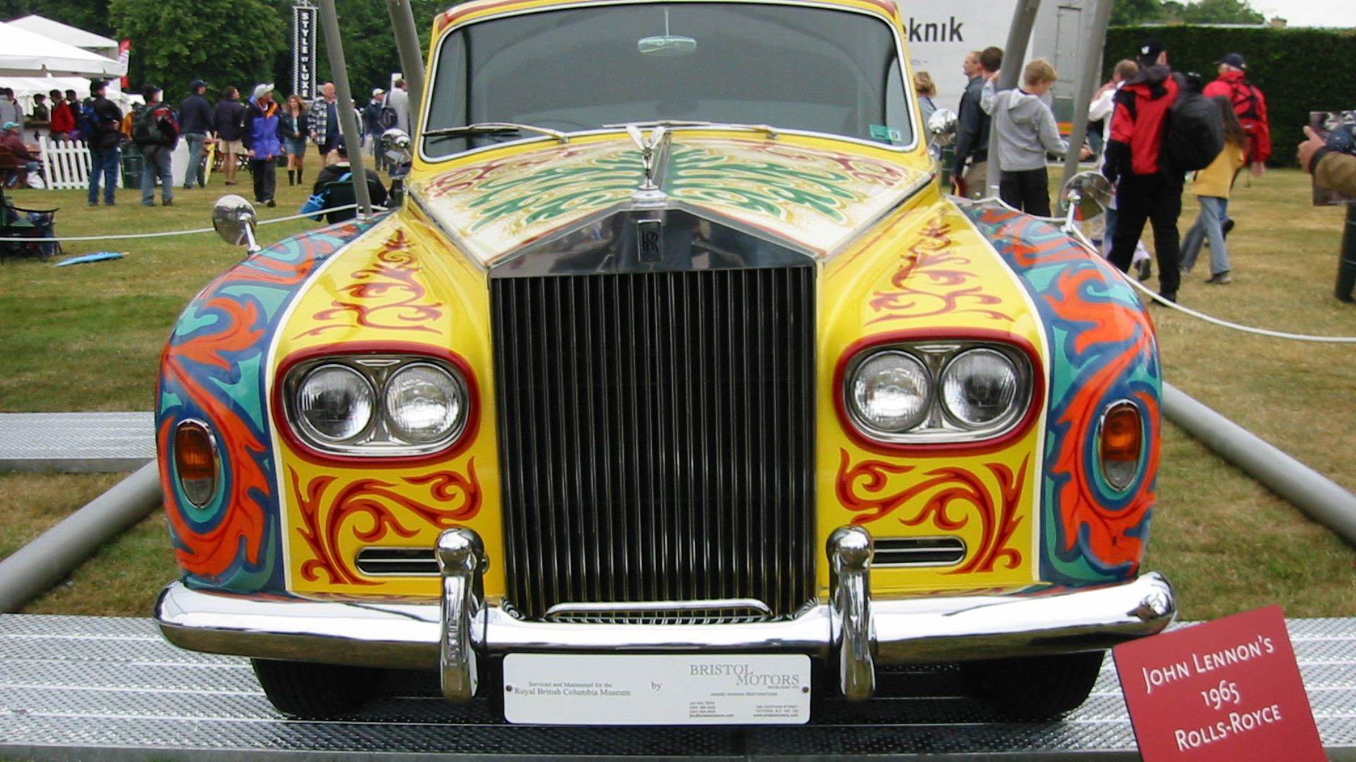 File:John Lennon's 1965 Phantom V Rolls-Royce - Flickr - edvvc.jpg