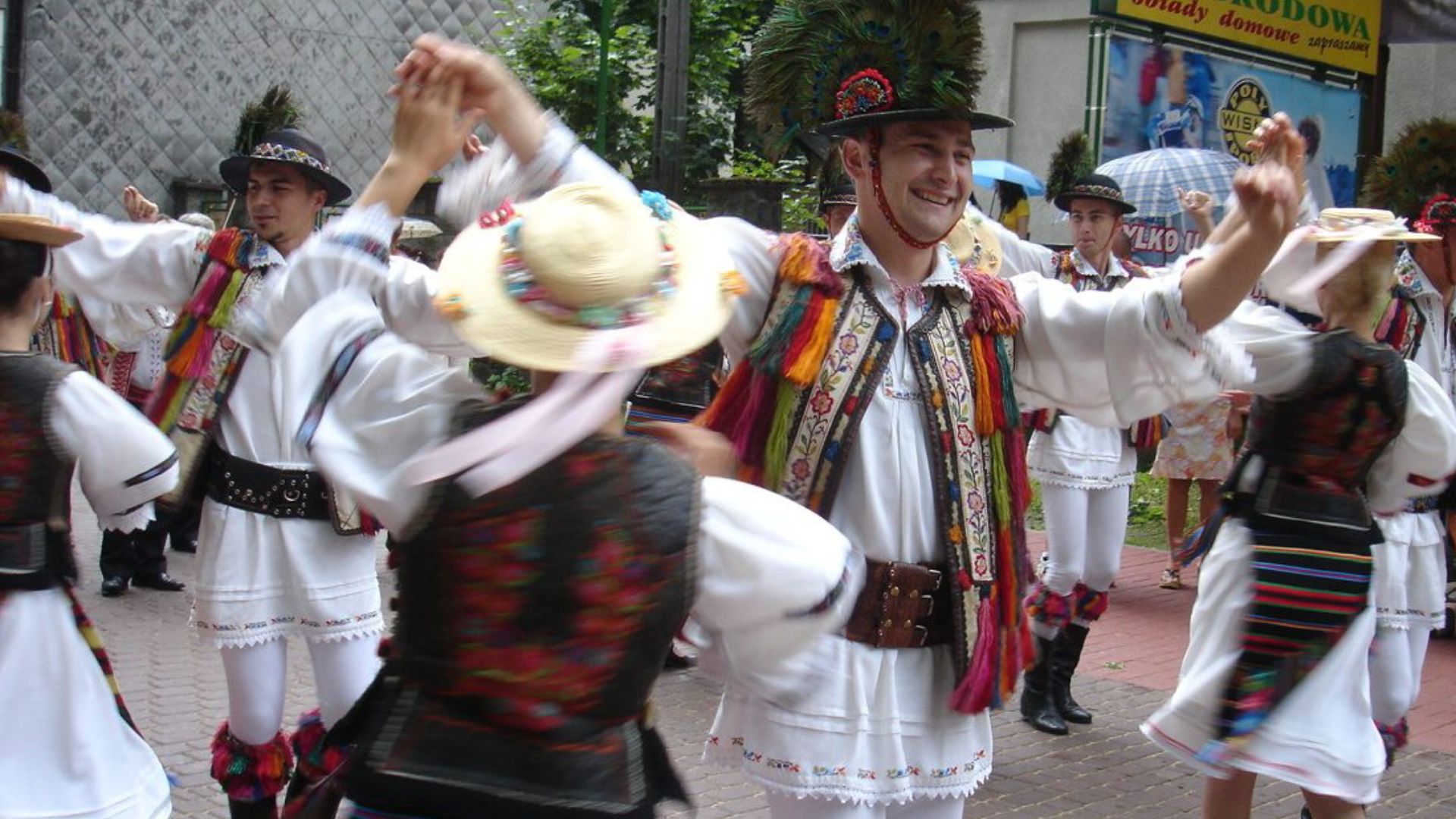 File:Romanian Folk Group Transilvania Cluj Napoca.jpg