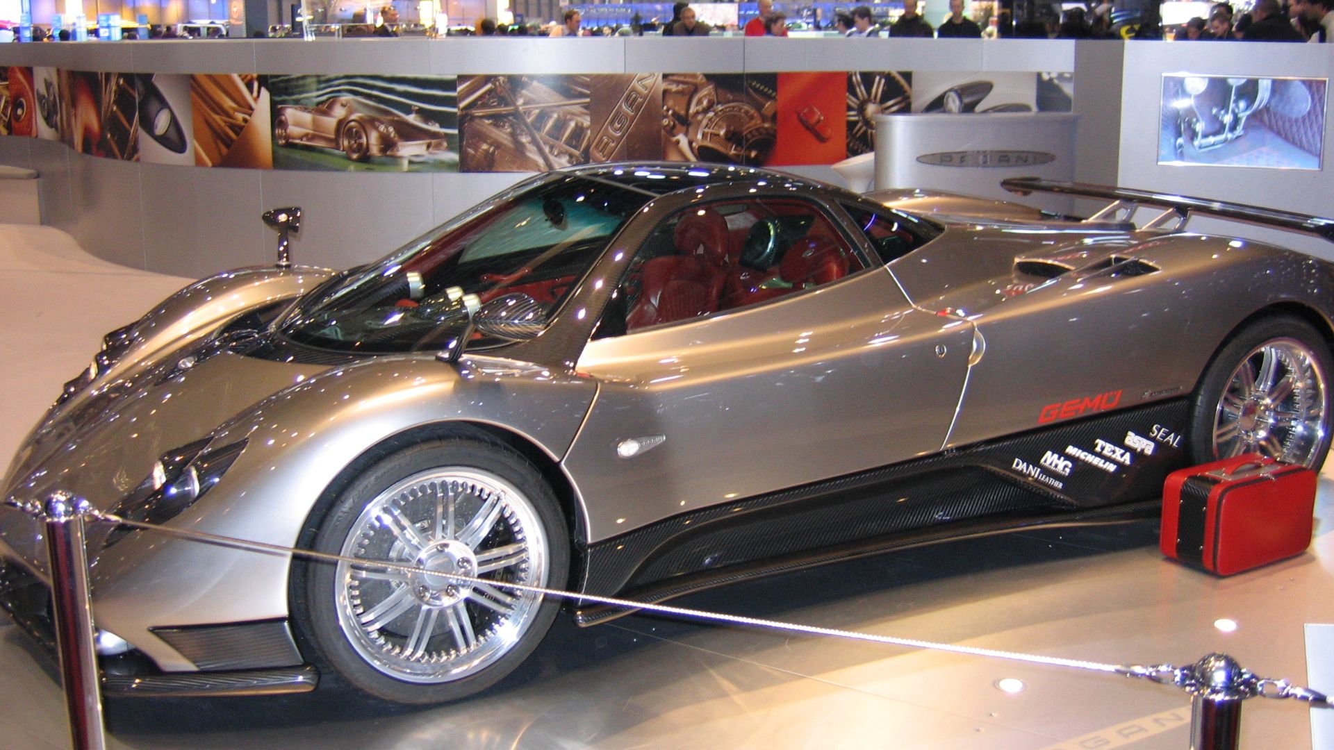 File:2005-03-04 Motorshow Geneva 012.JPG