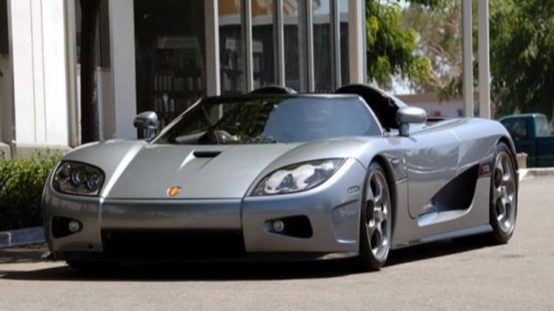 File:Koenigsegg CCX parked.jpg