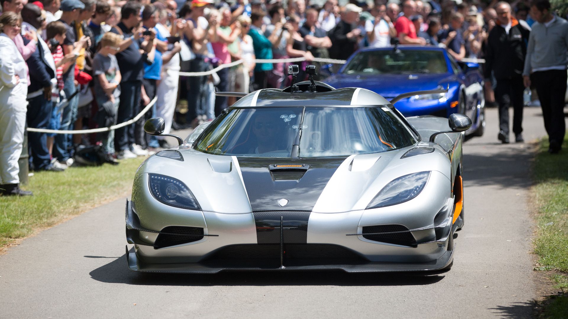 File:Koenigsegg (Agera) One-1 at Goodwood 2014 010.jpg