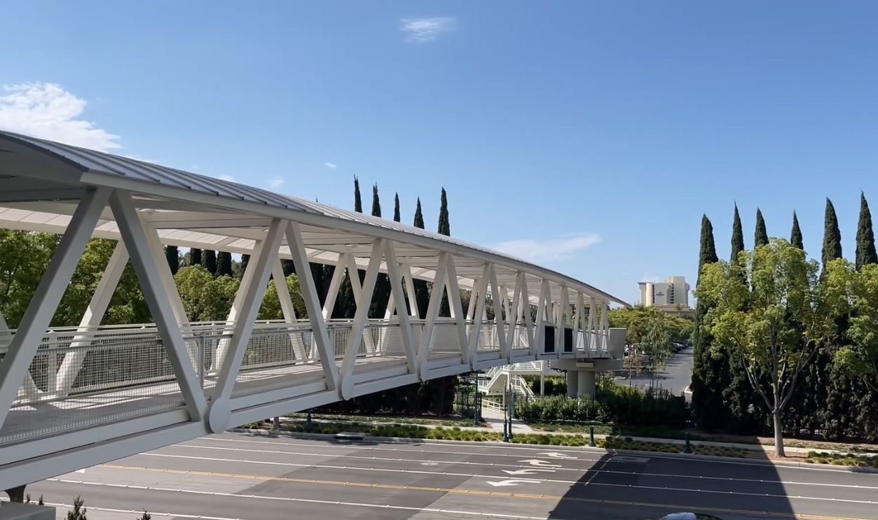 A Gondola Comeback Across Disneyland Drive?