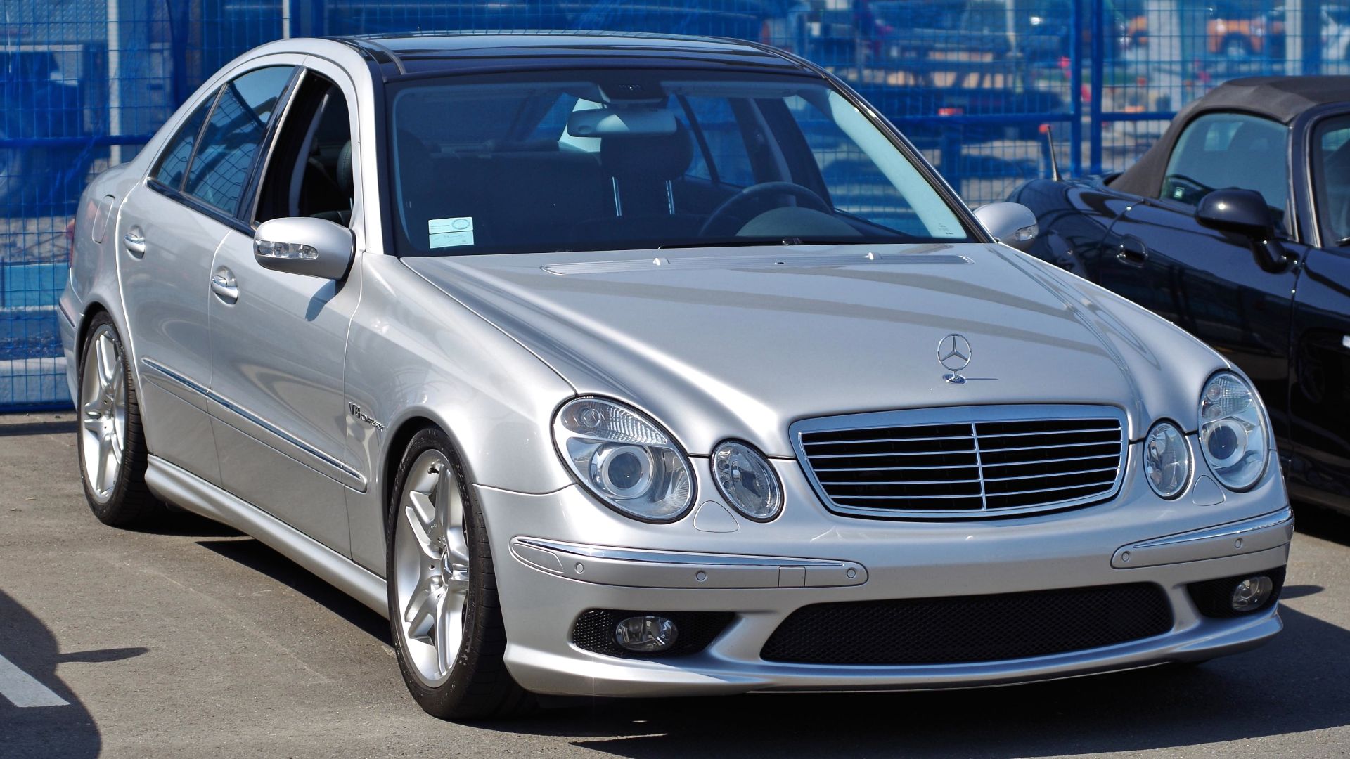 File:2004 Mercedes-Benz E55 AMG W211 Front.jpg