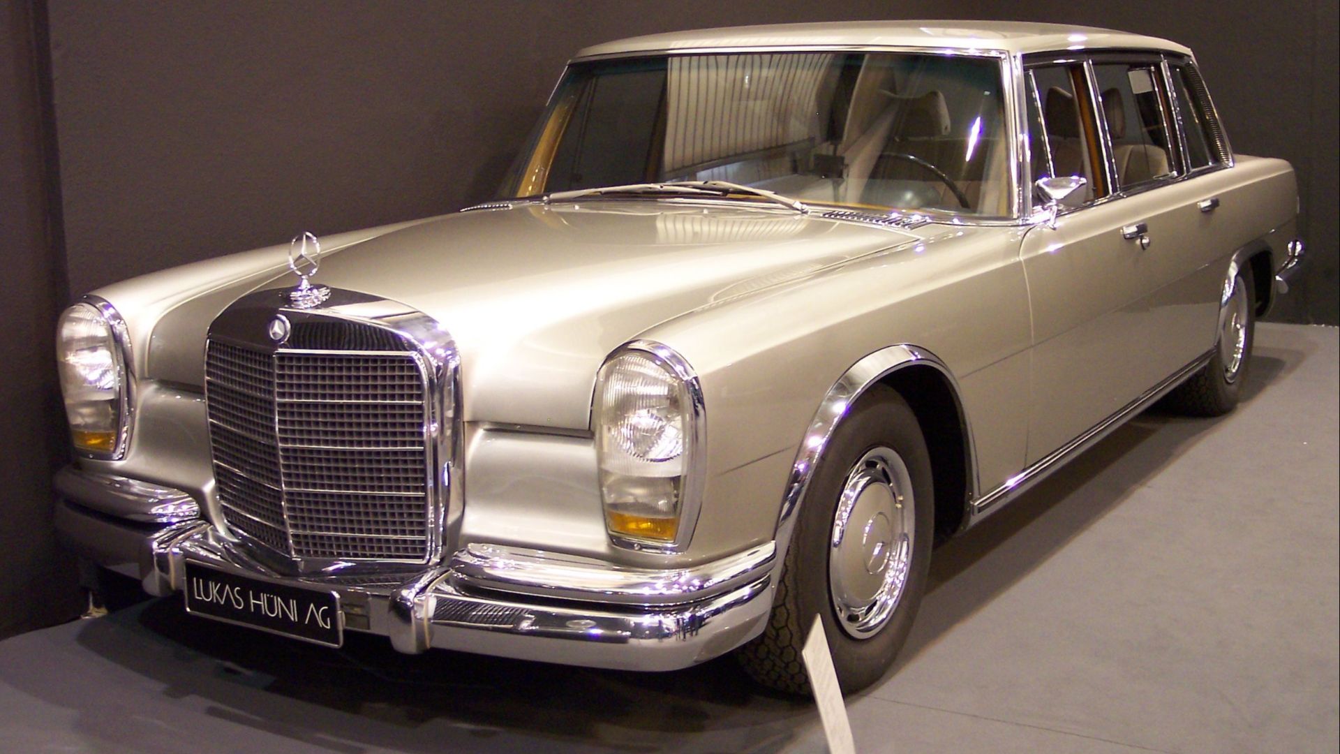 File:Mercedes-Benz 600 vl silver TCE.jpg
