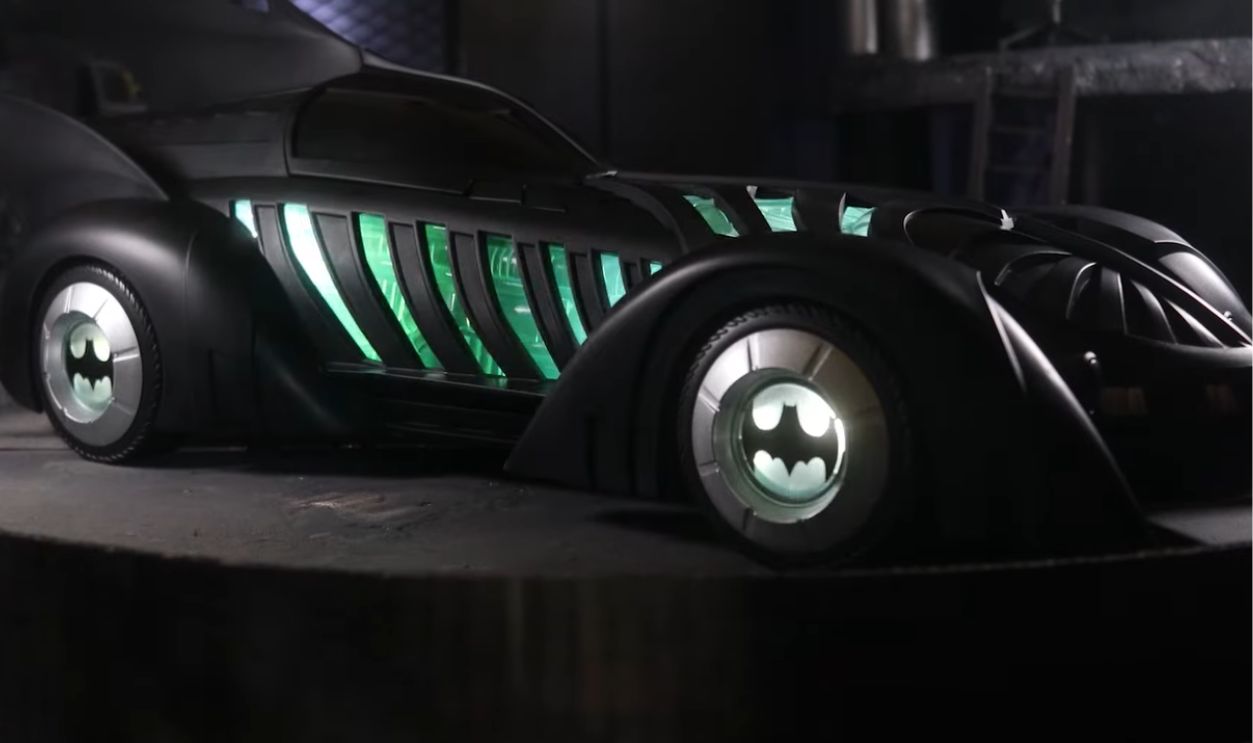 Batman Forever (1995) Batmobile (Cont’d)
