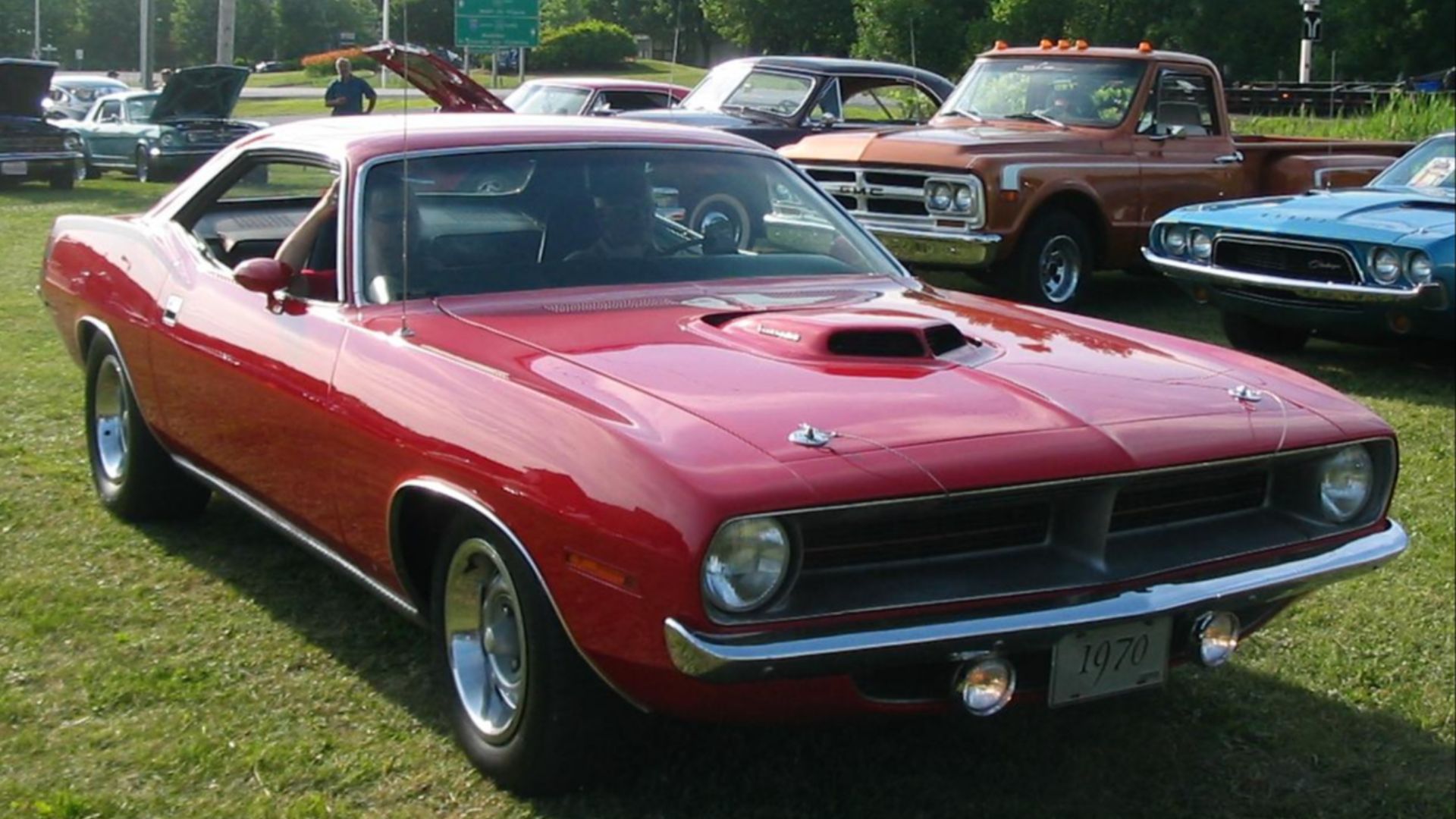 File:'70 Plymouth Barracuda ('11 Auto classique VAQ Mont St-Hilaire).JPG