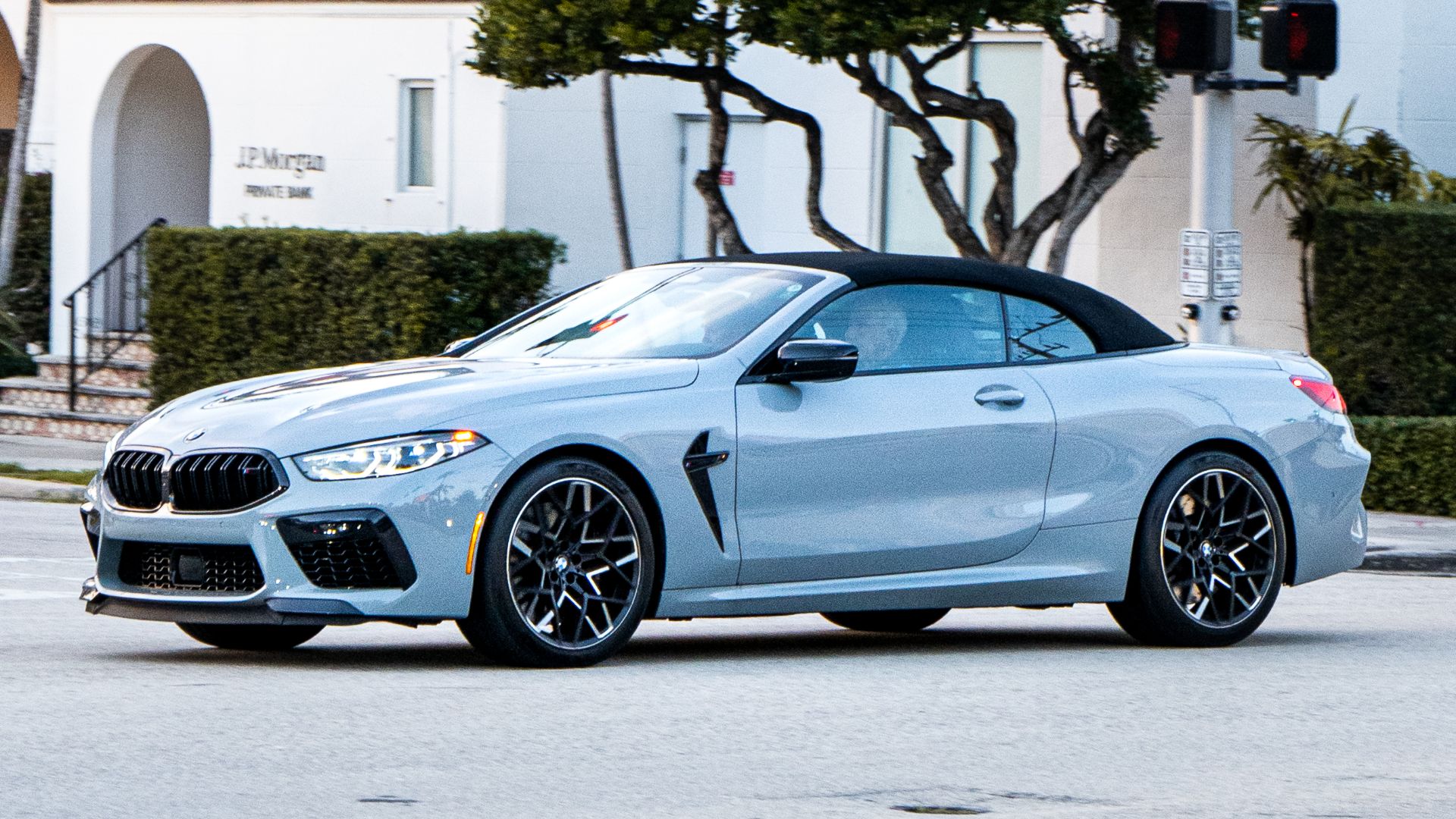 File:BMW M8 Competition Cabriolet (F91) Miami Metro Area, USA.jpg