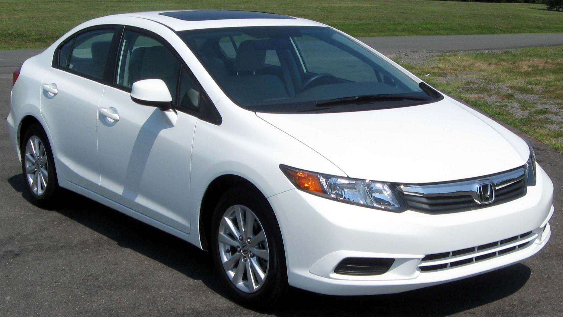 File:2012 Honda Civic EX sedan -- 07-07-2011.jpg