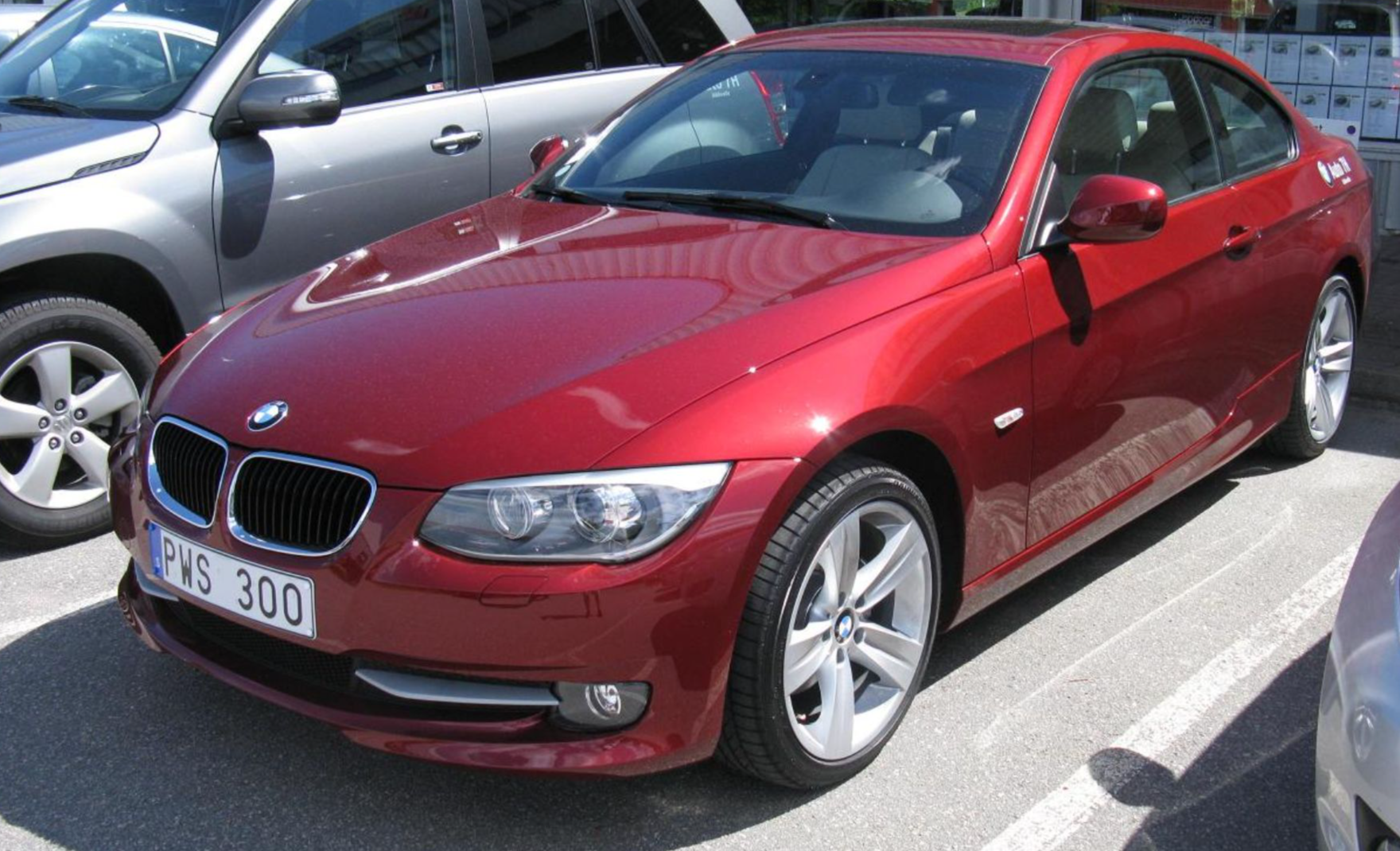 File:BMW 3 Series E92 (4739715341).jpg