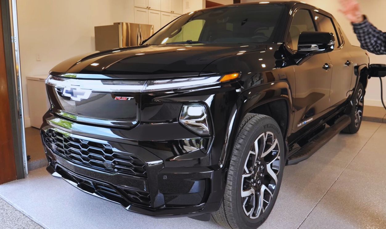 Chevy Silverado EV