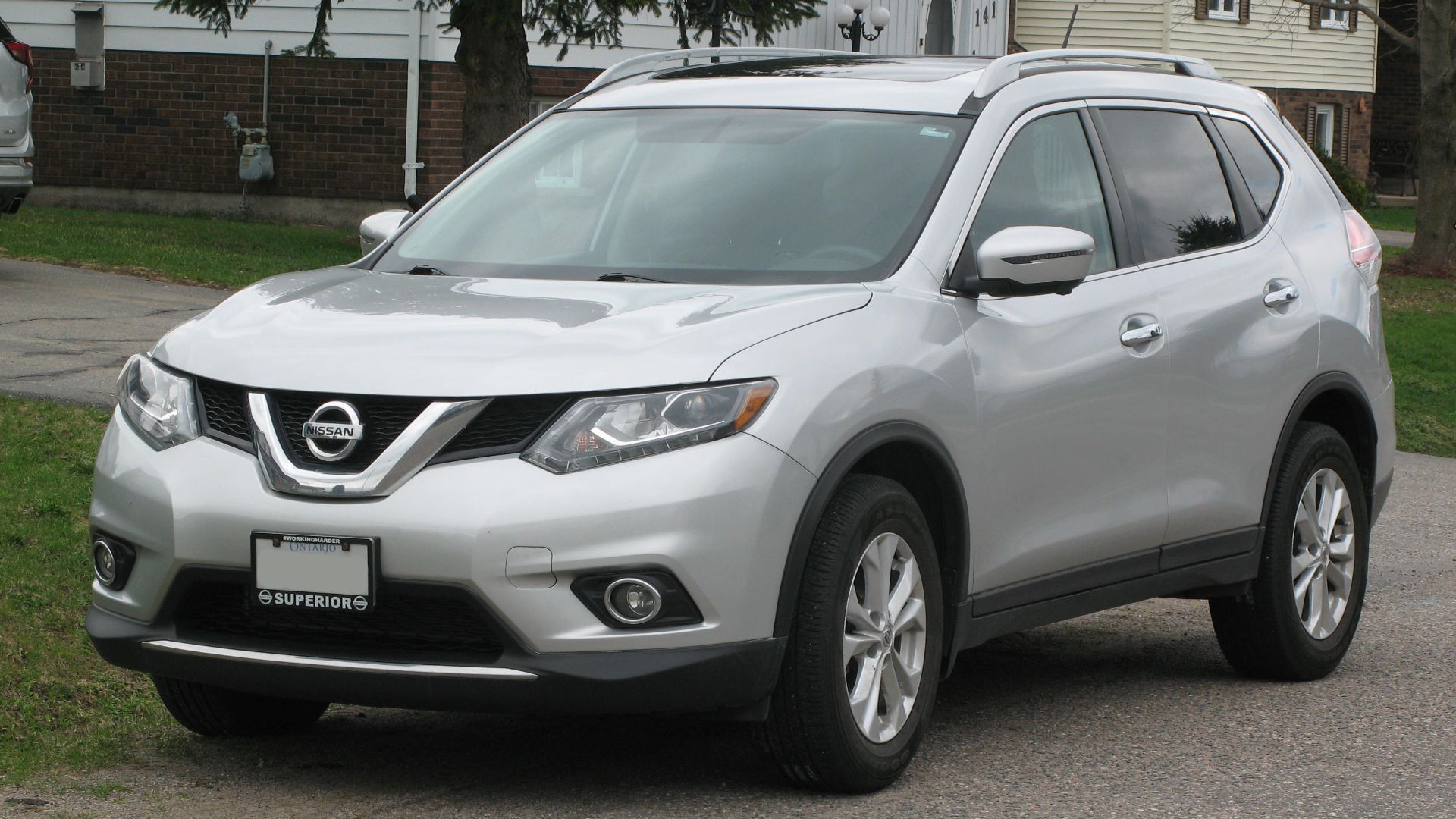 File:2016 Nissan Rogue, Front Left, 04-13-2021.jpg