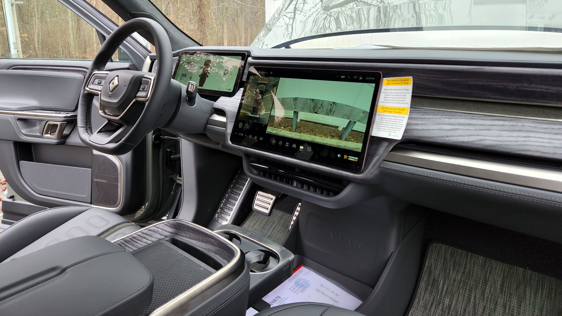 File:Rivian R1T - 2nd Row 04.png