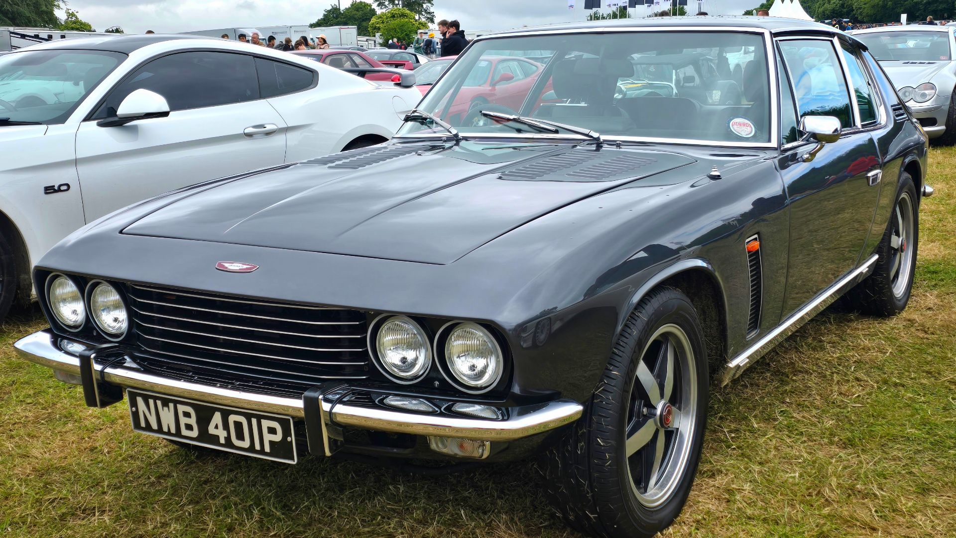 File:1975 Jensen Interceptor MK III Auto.jpg