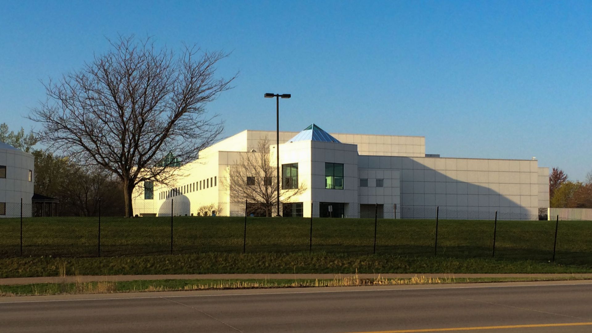 File:20150502-PaisleyParkStudio.jpg