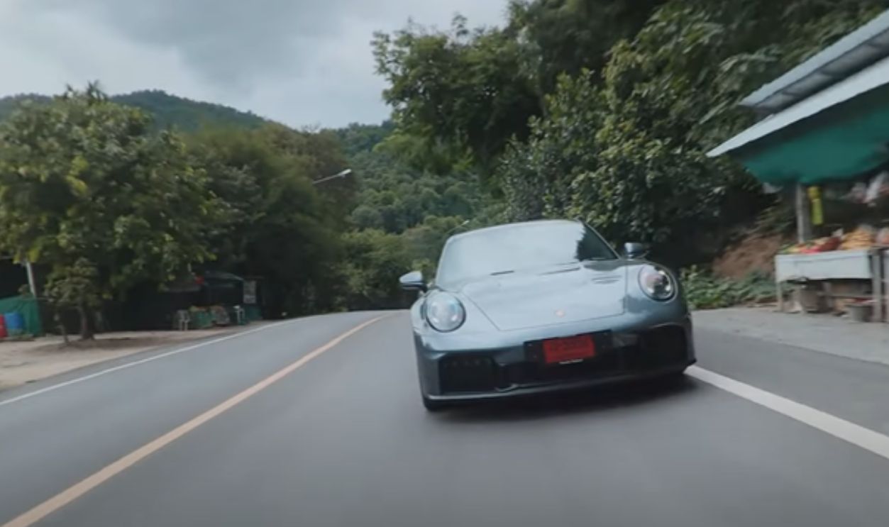 Porsche 911 Carrera GTS Hybrid